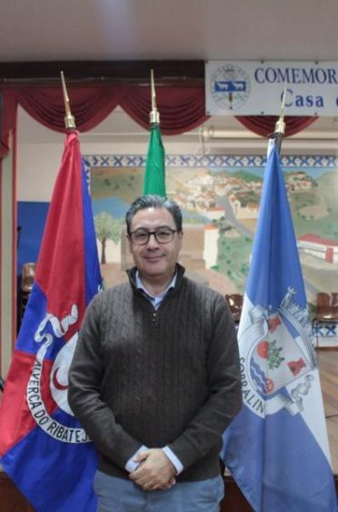 Jo&atilde;o Pereira